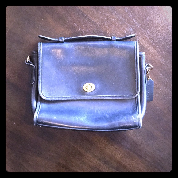 Coach Handbags - VINTAGE COACH HANDBAG